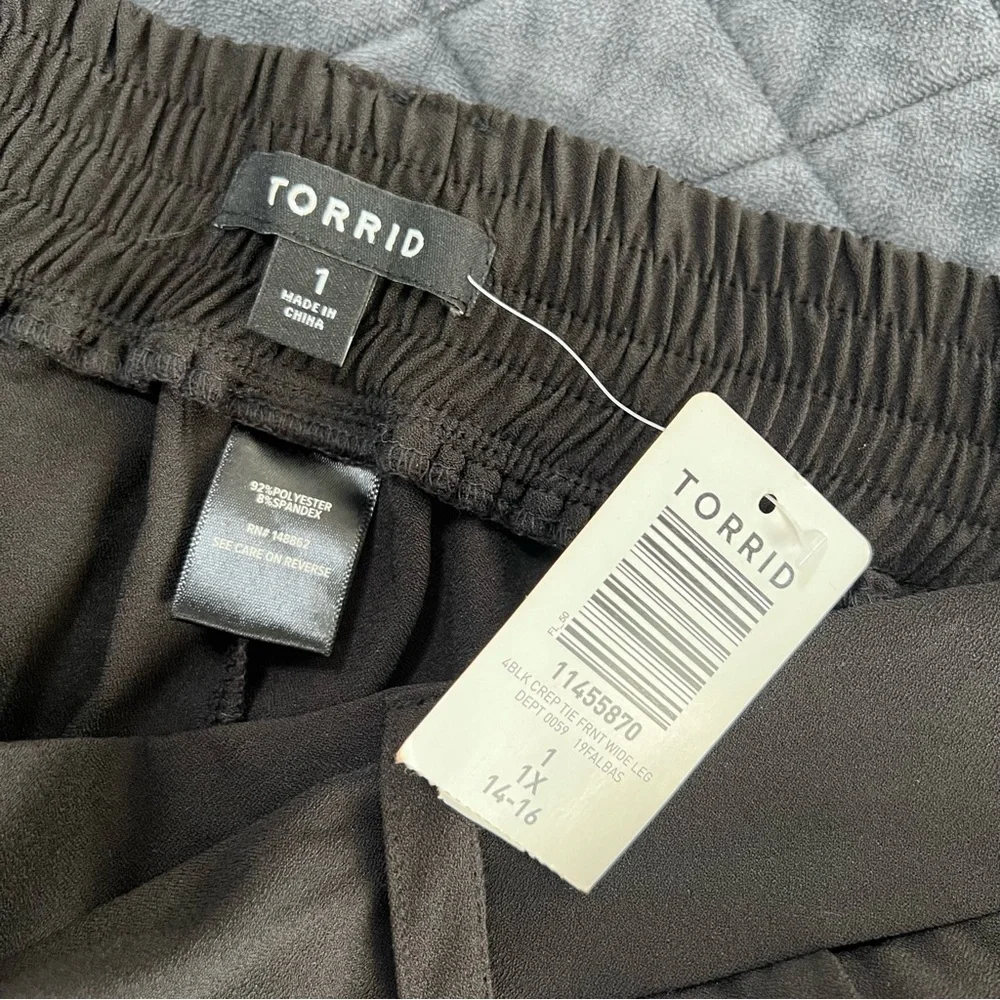 Torrid Wide Leg Pants Womens 1X 14 16 Crepe Tie Front Black High Rise V